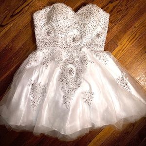 Sweetheart cut  strapless mini evening dress